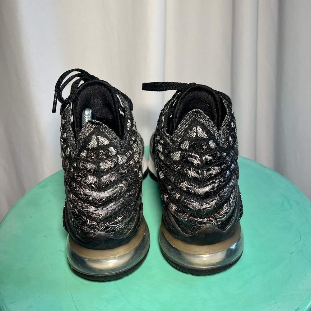 Nike Lebron 17 XVII In The Arena Black White | Men’s 9 - Picture 10 of 14